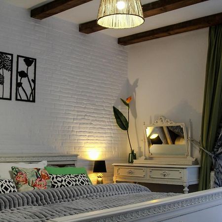 Cozy Cottage - Free Parking, Self Check-In Oradea Exterior foto