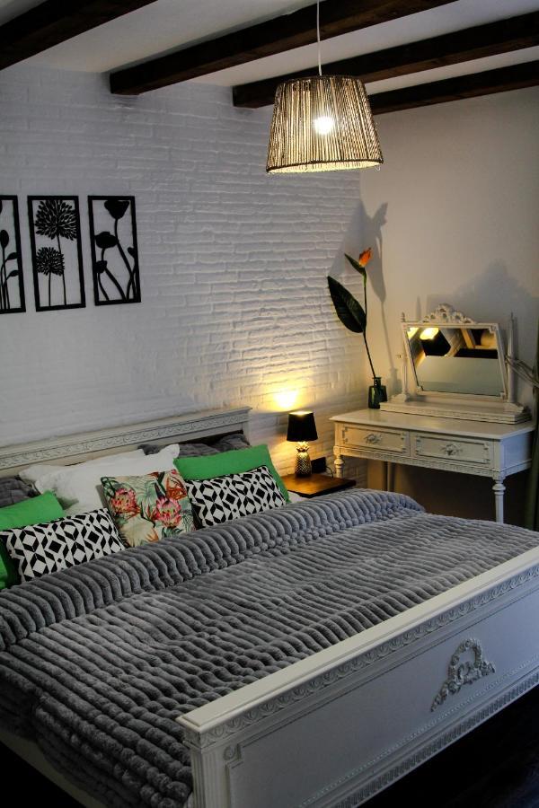 Cozy Cottage - Free Parking, Self Check-In Oradea Exterior foto